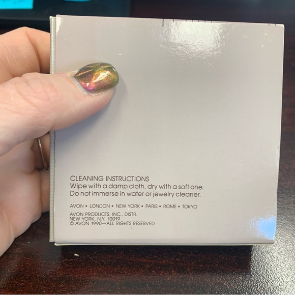 Avon “Blue Iris” Gold and Blue Stone cuff Bracelet NIB 1990 - Picture 4 of 6